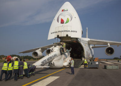 Loading the AN-124